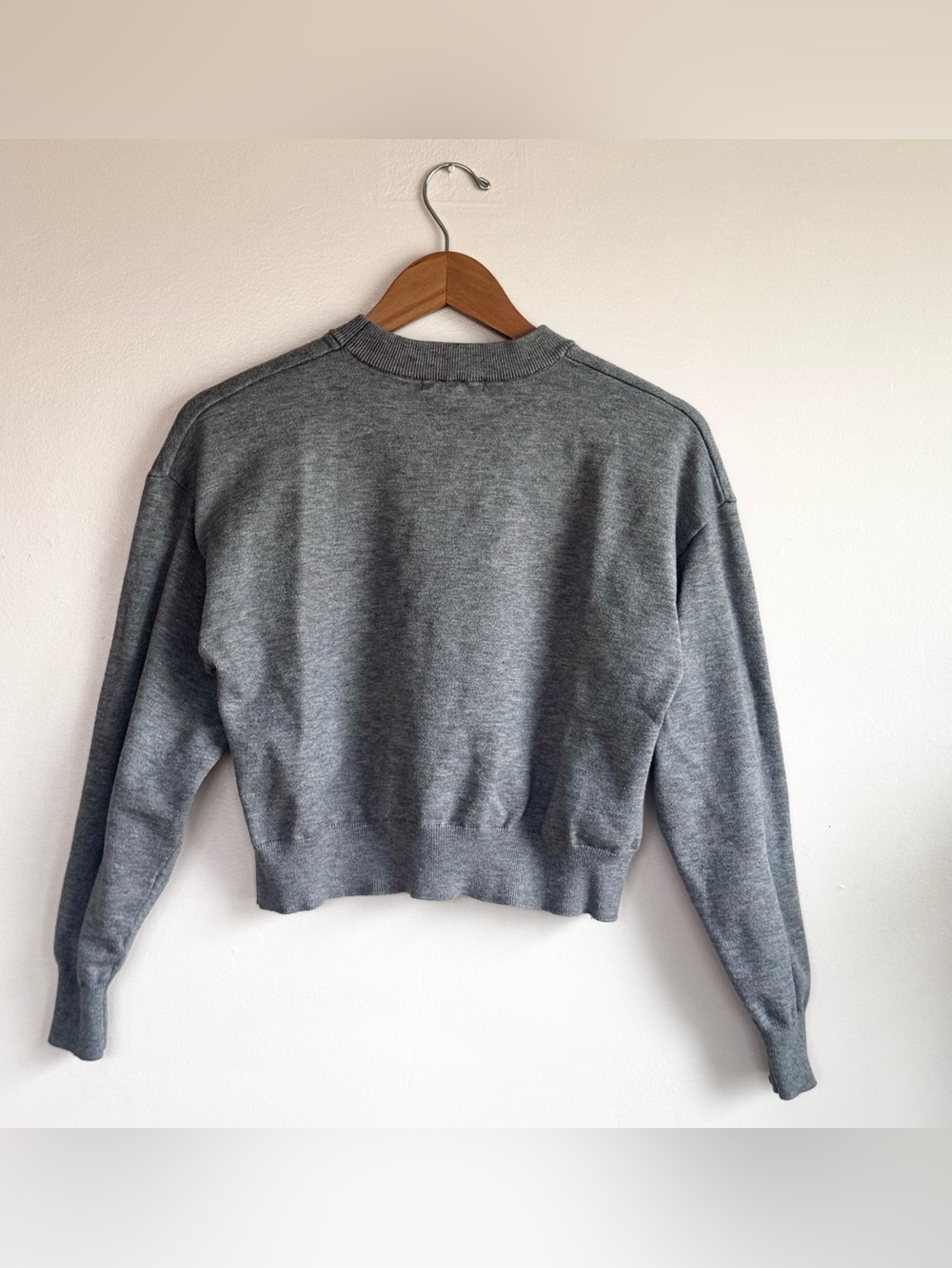 Charlotte Russe Grey & Green "Los Angeles" Cropped Knit Sweater Small - Picture 8 of 10